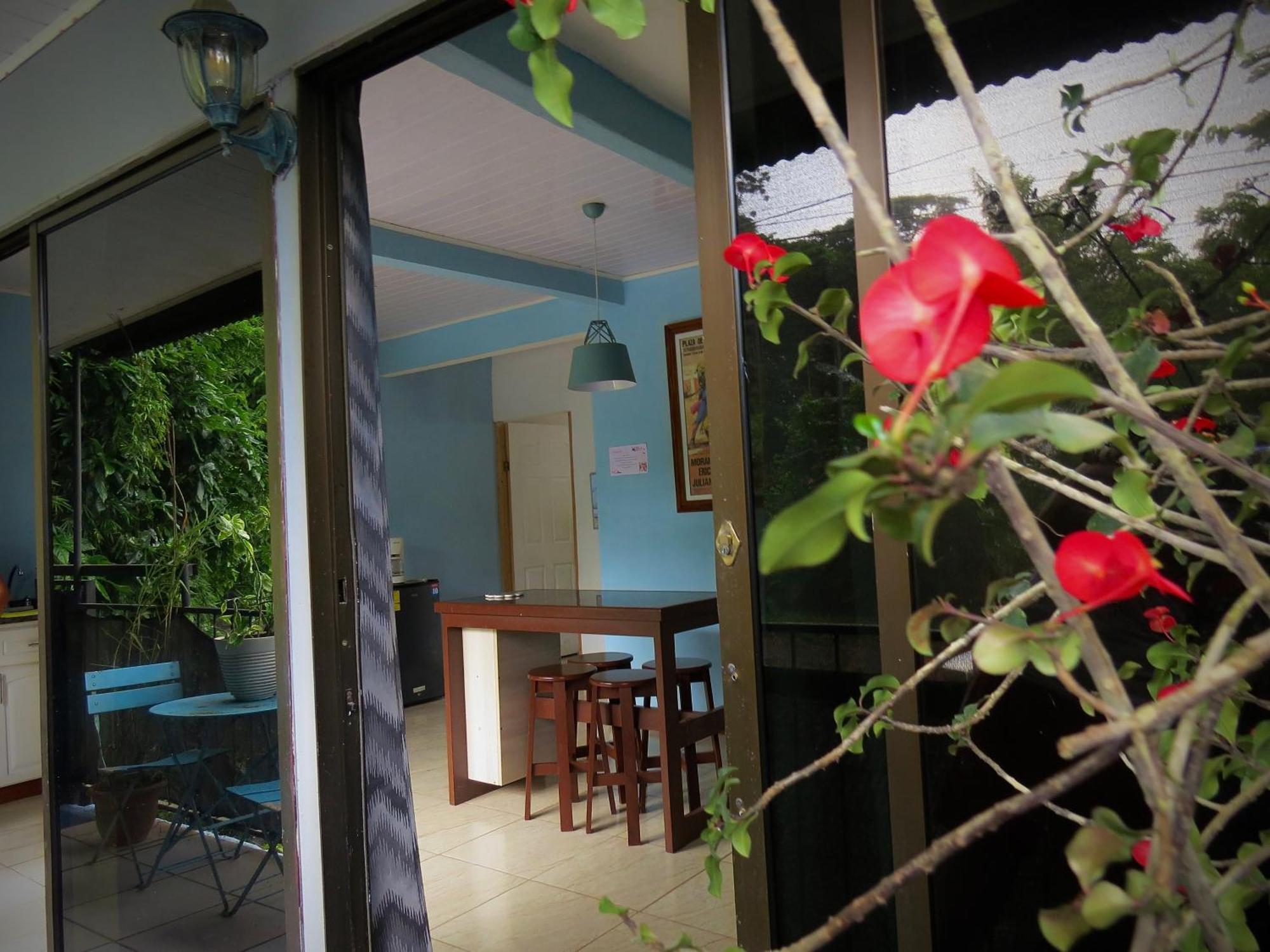 Apartamento Rose House Manuel Antonio Quepos Exterior foto